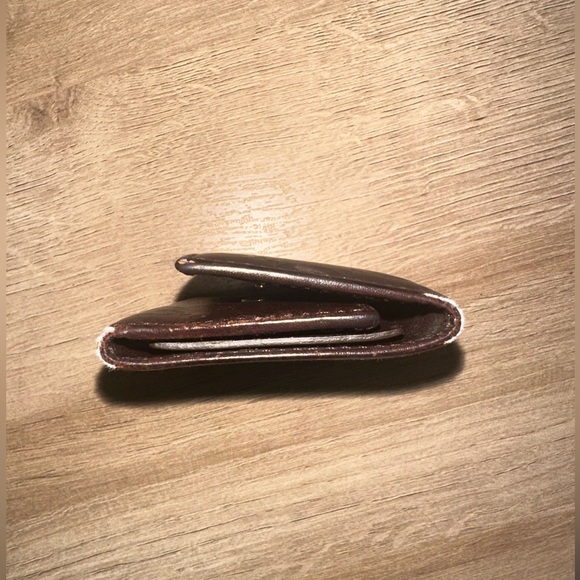 Gucci GG Monogram Ring Key Case - Picture 2 of 7